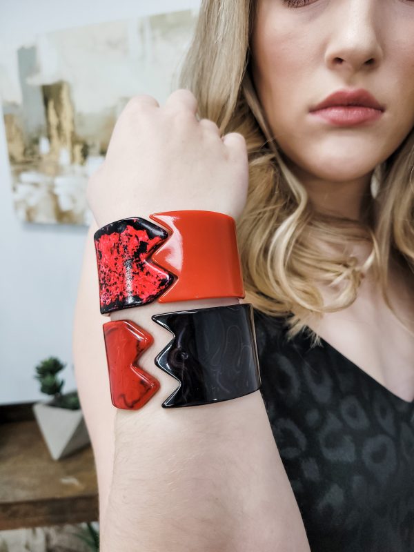 Vintage Italian Cuff Bracelets with Zigzag Closure For Sale