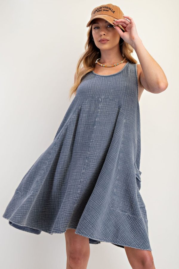 Easel Sleeveless Cotton Gauze Mineral Washed Dress with Side Pockets For Cheap - Image 4